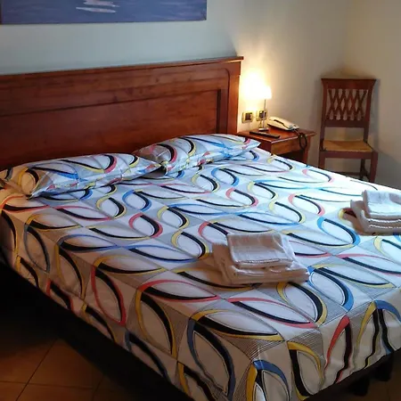 Relais Corte Pontigliardo Hotel *